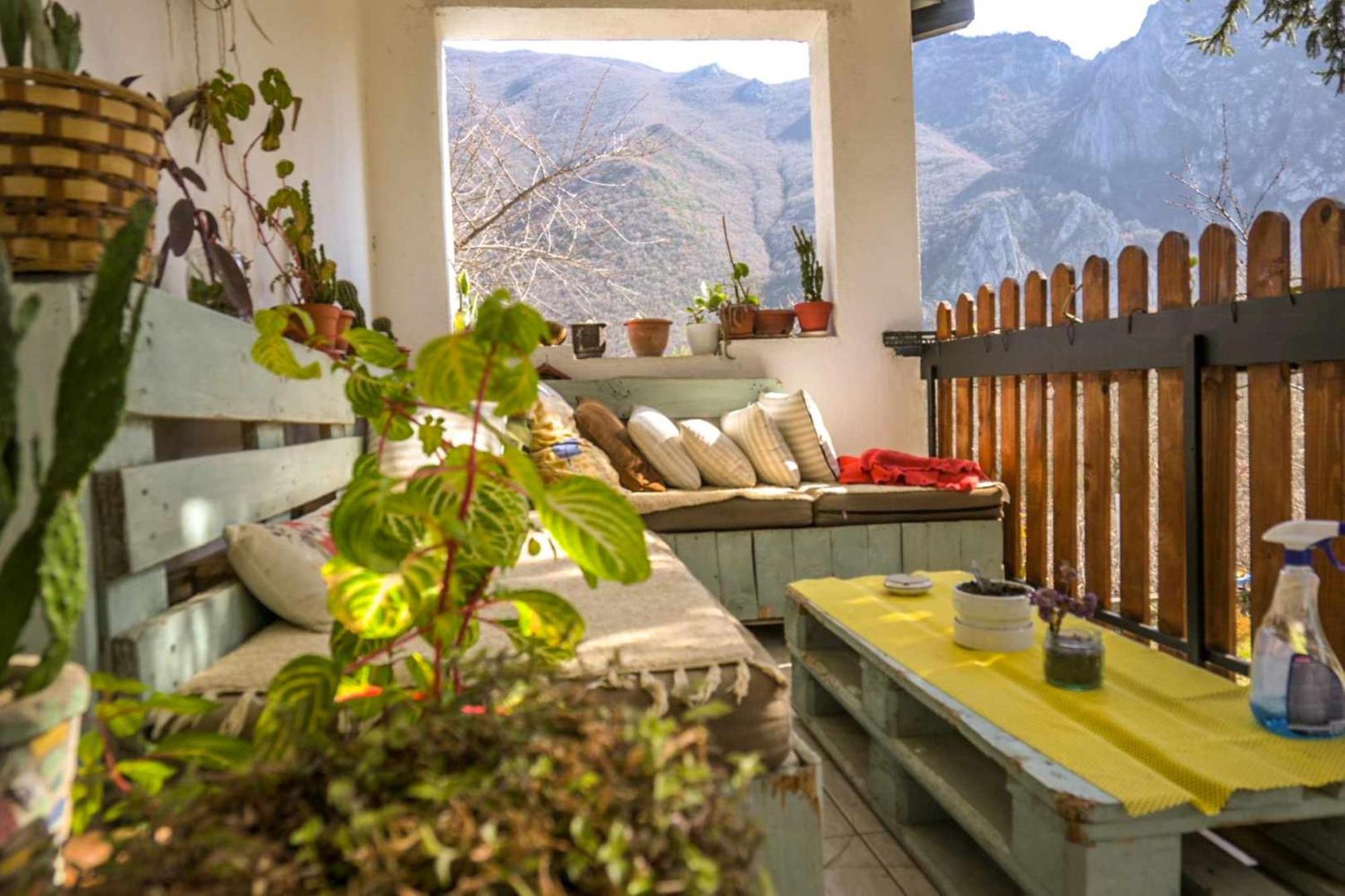 Canyon Matka - Unique Place For Stay Skopje Ngoại thất bức ảnh